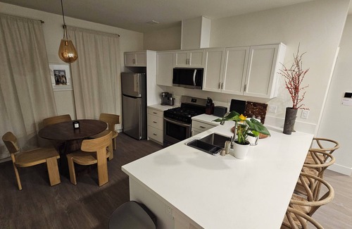 Los Alamos Apartment | 3-bedroom apartment in charming Los Alamos with WiFi, AC.