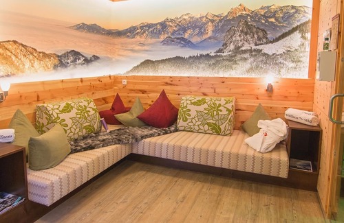 Mayrhofen Apartment | 3 bedroom apartment with private sauna, directly at the ski lift in the center