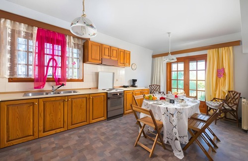 Kalavarda Apartment | 3-Bedroom Apartment without Pool with Sea View, Wi-Fi and Air Conditioning