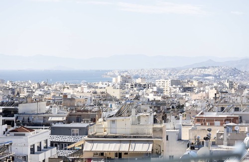Kinosargous Apartment | 3 bedroom apt in Athens with Acropolis View