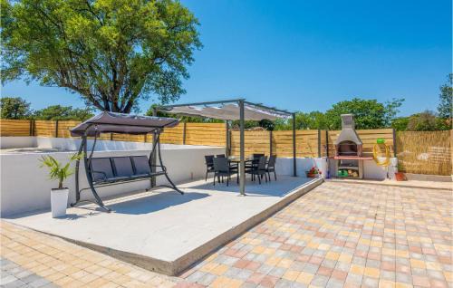 Donje Rastane House | 3 Bedroom Awesome Home In Donje Rastane