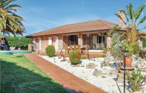 Condres House | 3 Bedroom Awesome Home In Antromero