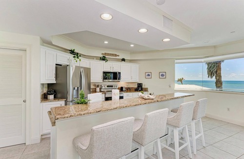 Englewood Condo | 3 Bedroom- Beachfront Condo with Amazing Sunset Views of the Gulf
