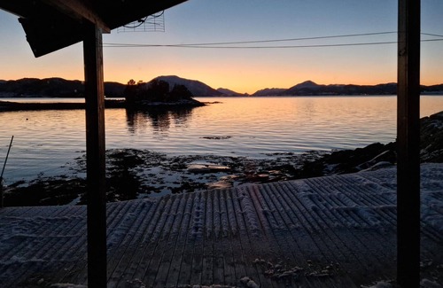 Frei House | 3 bedroom beautiful home in øydegard
