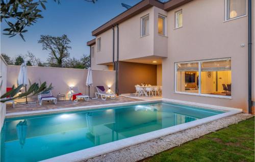 Marcana House | 3 Bedroom Beautiful Home In Segotici