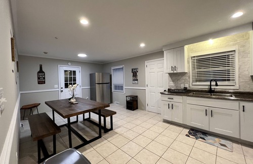Apex House | 3 bedroom brick ranch