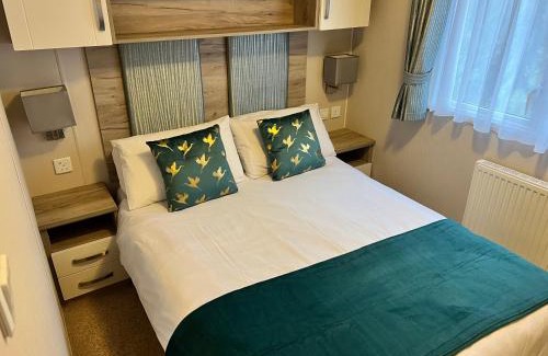 Shanklin Apartment | 3 Bedroom Caravan MC37, Shanklin, Isle of Wight