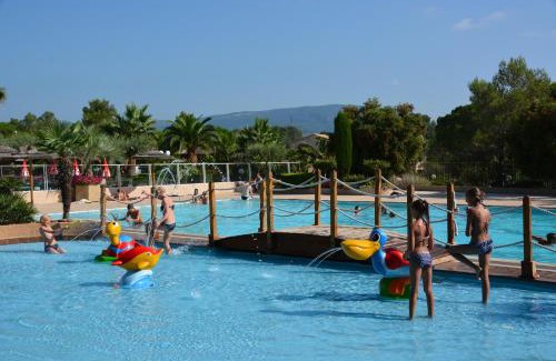 Roquebrune-sur-Argens Other | 3 bedroom Chalets Camping Leï Suves - JoyCasa
