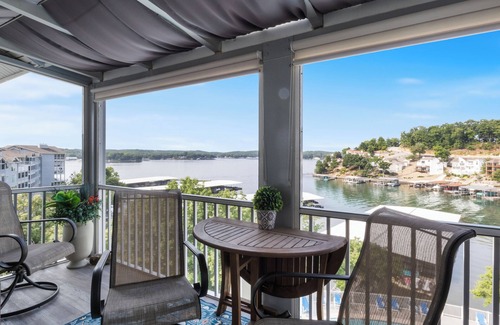 Village of Four Seasons Condo | 3-bedroom condo just 10 minutes from Lake of the Ozarks