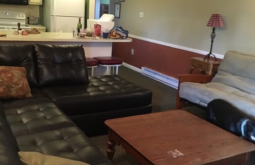 Ghent Condo | 3 Bedroom Condo slopeside at Winterplace Ski Resort with the convenience of home