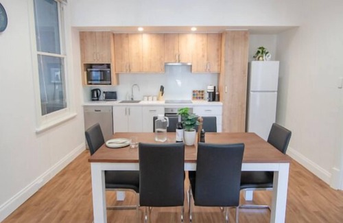 Albany Cottage | 3 bedroom cottage with a central location that can't be beaten.