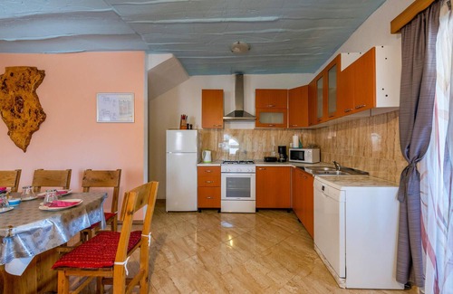 Grzini House | 3 bedroom cozy home in Zminj