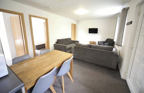 Hele Apartment | 3 Bedroom Deluxe Apartment Ilfracombe North Devon A (3)