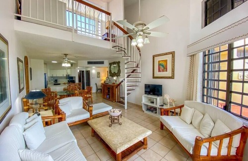 Candelero Abajo Apartment | 3 bedroom for 7 beachfront penthouse villa!