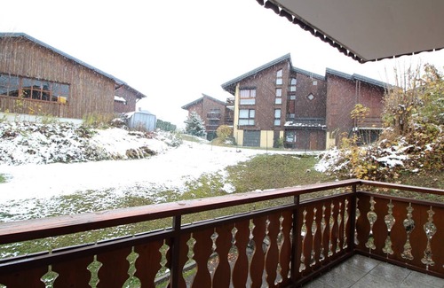 Les Carroz-d'Araches Apartment | 3-bedroom apartment, 2 bathrooms, parking, near slopes, equipped with high standards