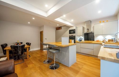 City Centre Cottage | 3 bedroom accommodation in Stratford Upon Avon
