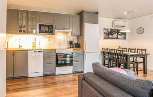 Hagaby House | 3 Bedroom Gorgeous Home In Löttorp