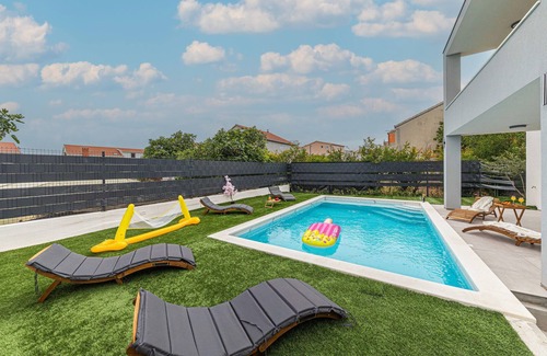 Kastel Novi House | 3 bedroom gorgeous home in Kastel Novi