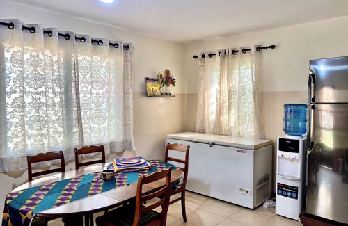 Cantonments House | 3-bedroom green sanctuary in the heart of Accra with beautiful garden pool