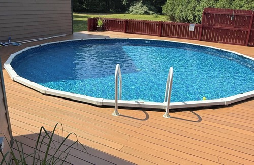 Michigan City House | 3-bedroom house in lovely Michigan City with Pool, Hot tub, WiFi, AC