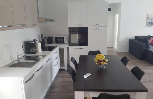 Drinovci House | 3-bedroom house in lovely Drinovci with AC, WiFi. Enjoy a peaceful stay
