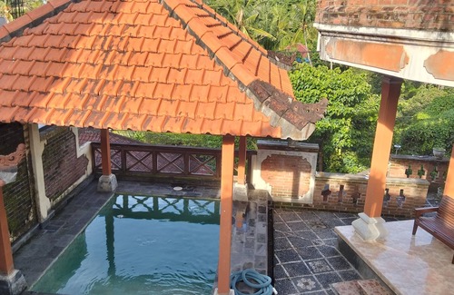 Kalibukbuk House | 3-bedroom house in North Bali with AC, WiFi and pool and views. Enjoy your stay!