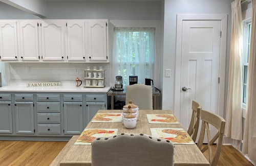 Cartersburg House | 3-bedroom house in peaceful Zionsville Equestrian Historic District