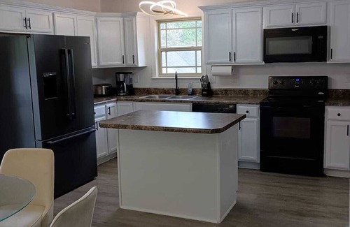 Arcadia House | 3-bedroom house in welcoming Spartanburg with WiFi, AC