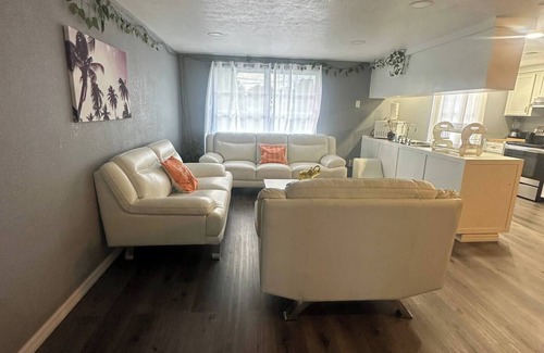 Zephyrhills House | 3-bedroom house in welcoming Zephyrhills with HVAC