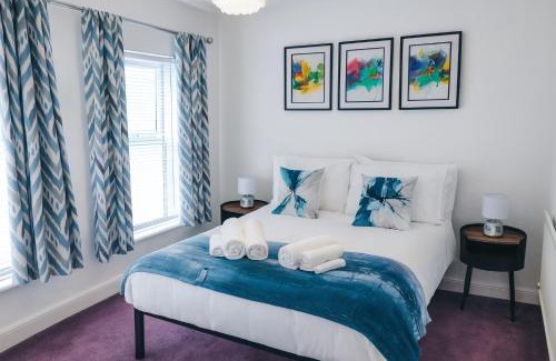 Lisburn Apartment | 3 Bedroom House, Lisburn, 16 minutes to Belfast, Parking
