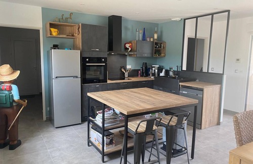 Les Assions House | 3-bedroom house + pool in southern Ardèche in the heart of vineyards, near rivers