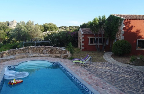 Arzachena Villa | 3 bedroom villa with swimming pool in a natural setting