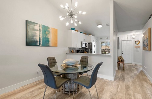 Hammock Bay Condo | 3-bedroom Luxury Condo moments from Marco Island & Naples! The Perfect Getaway!