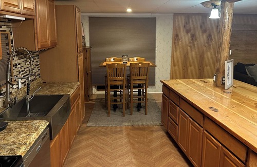 Natrona County House | 3-bedroom mobile home with horse pasture in welcoming Evansville with WiFi