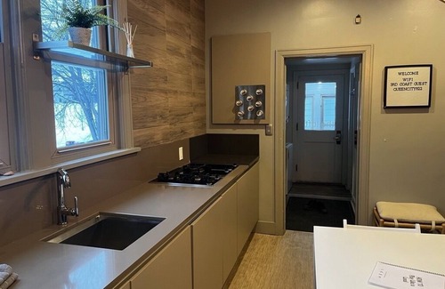 Marquette Apartment | 3 bedroom, modern loft style apartment located in downtown Marquette