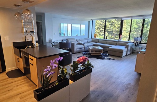 Brockway Condo | 3-bedroom newly renovated condo with beautiful views of Lake Tahoe. Pet Friendly