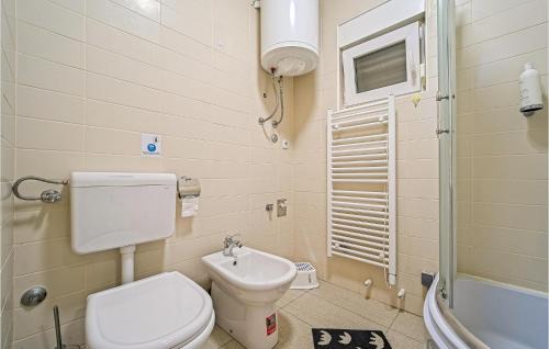 Duga Resa House | 3 Bedroom Nice Home In Donji Zvecaj
