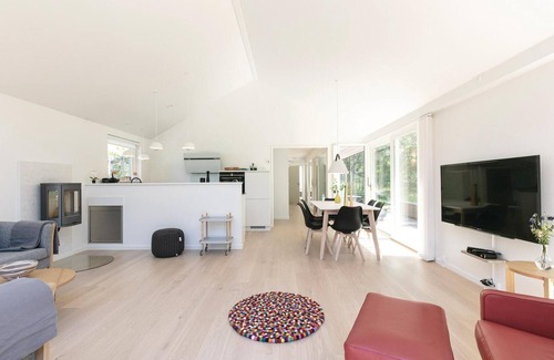 Hasle House | 3 bedroom nice home in Hasle