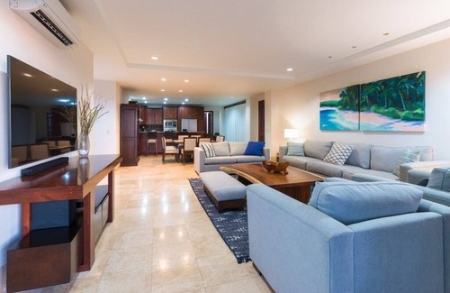 Playa Langosta Condo | 3 Bedroom Oceanfront Luxury Steps To The Sand