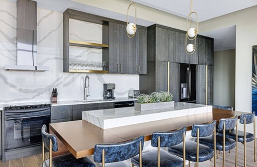 Downtown Atlanta Condo | 3 Bedroom Presidential Condo in Centennital Park, Margaritaville, Atlanta!