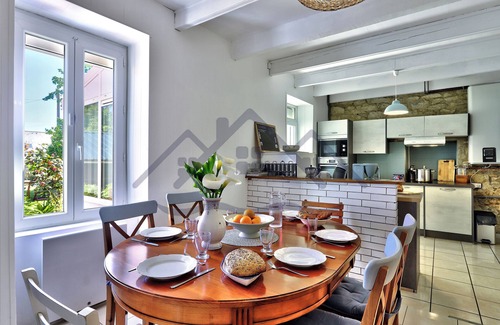 Guilvinec House | 3 bedroom private vacation home in guilvinec