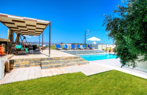 Istron Villa | 3 bedroom(s) Villa near Agios Nikolaos