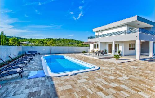 Bogomolje House | 3 Bedroom Stunning Home In Bogomolje