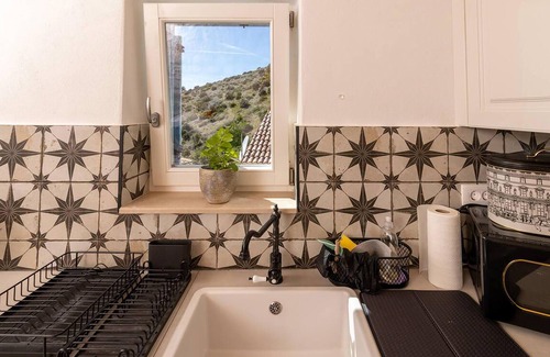 Zarace House | 3 bedroom stunning home in Zarace
