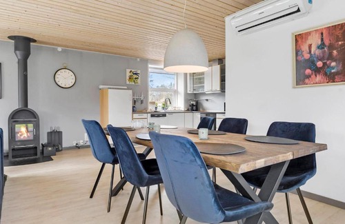 Farvang House | 3 Bedroom Stunning Home In Fårvang