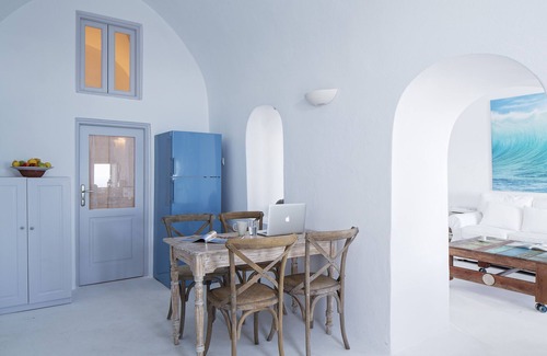 Imerovigli Villa | 3 bedroom villa with amazing views and plunge pool