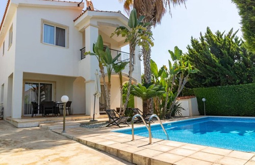 Pegeia House | 3 bedroom villa with a private pool and within 5 minute walk to the Beach!