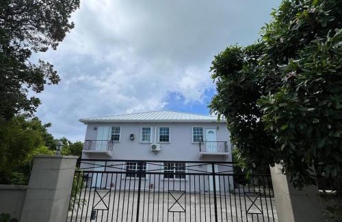Providenciales Apartment | 3-bedrooms Suite Next to Grace Bay