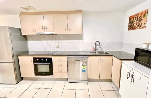 Parramatta Park Apartment | 3 Bedrooms with En-suite Apartment in Cairns