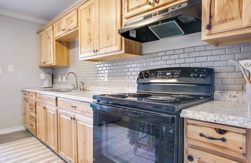 San Angelo House | 3 BR 1 BA Centrally Located
